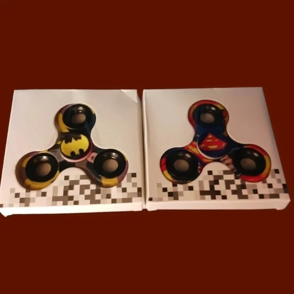 Batman and superman fidget spinner lot of 2 - Picture 2 of 4